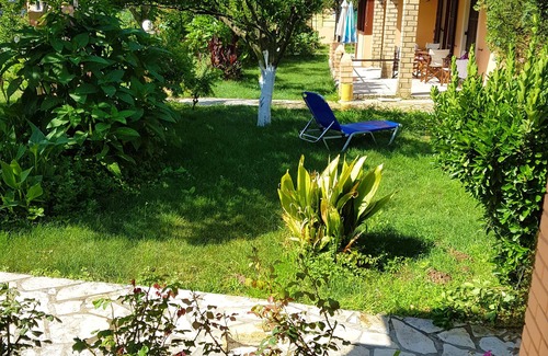 Agios Gordios House | Beachfront Holiday Houses Yannis on Agios Gordios Beach