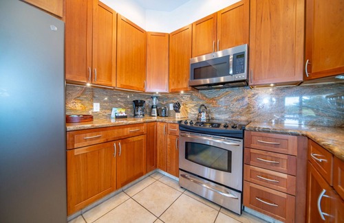 Kapalua Hotel | Beachfront Luxury: Kapalua Villas w/Ocean Views