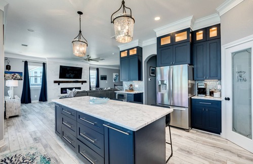 San Luis House | Beachfront Luxury Retreat – Oceanfront, Family & Pet-Friendly Paradise