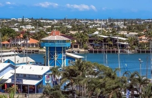 Sunshine Coast Apartment | Beachfront Mooloolaba -7th Floor Landmark resort