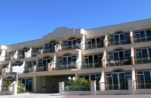 Napier Hotel | Beachfront Motel