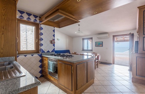 Putzu Idu Apartment | Beachfront on the beach