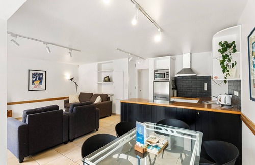Onetangi Apartment | Beachfront on Waiheke