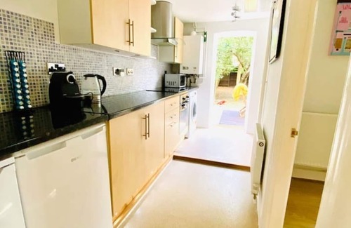 Whitstable Apartment | Beachfront Retreat With Panoramic Views Of The Bay