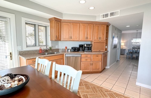 Beach Lagoon Condo | BEACHFRONT VILLA WITH OCEAN VIEWS! NEAR GOLF, DINING, SHOPPING HILTON HEAD