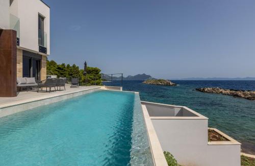 Orebic Villa | Beachfront villa Mare with seaview and pool