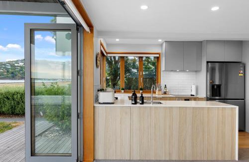 Redcliffs House | Beachside Bliss - Redcliffs