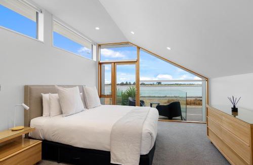 Redcliffs House | Beachside Bliss - Redcliffs