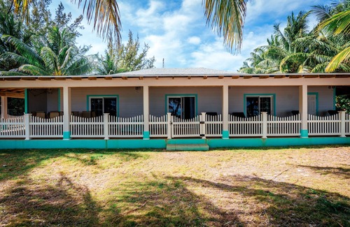 Spanish Wells House | Beachside Bungalow- Tranquility House