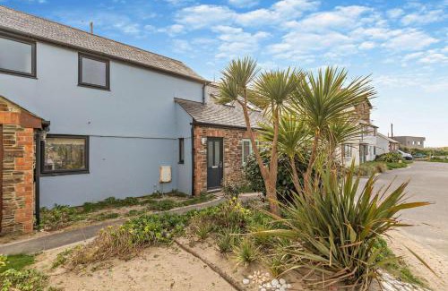Porthtowan House | Beachside Court