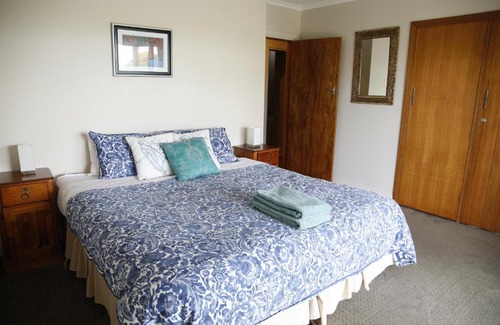 Marengo Apartment | Beachside Entertainer