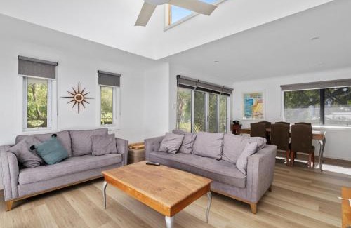 Inverloch House | Beachside Family Haven