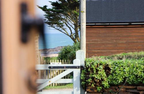 Harlyn House | Beachside holiday home