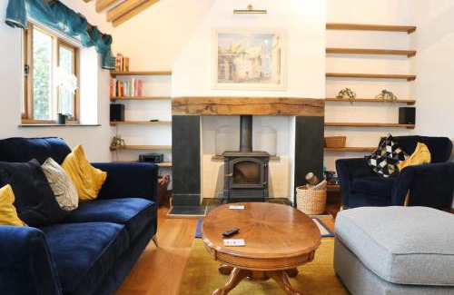 Harlyn House | Beachside holiday home