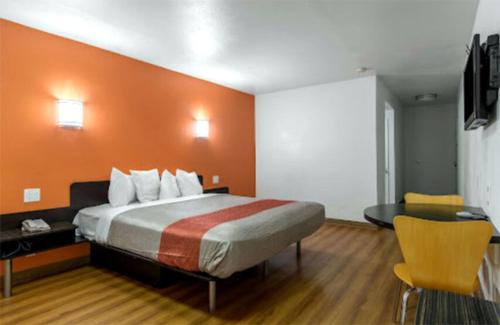 Southwest Anaheim Hotel | Beachside Inn