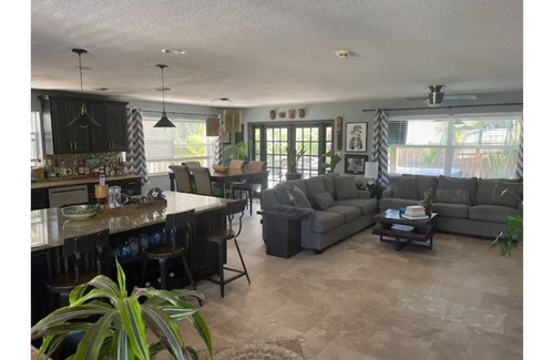 The Cloisters House | Beachside Oasis with Heated Pool & Jacuzzi!