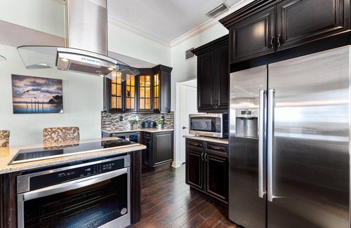 Siesta Key Village House | Beachside of the Village by Beachside
