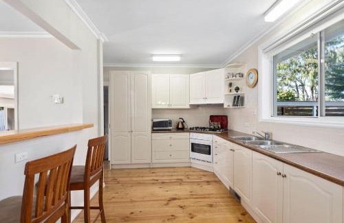 Portarlington House | Beachside Retreat