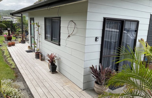 Eskdale Apartment | Beachside Studio close to cafes & wineries