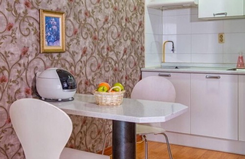 Seogwipo City House | Beachside Whitehouse