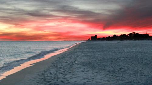 Seagrove Beach House | Beachwood Villas 3A