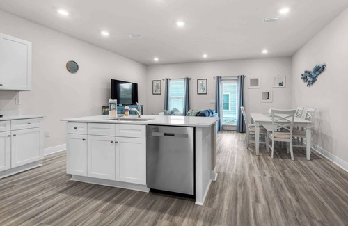 Gulf Breeze House | Beachy Gulf Breeze Home | Family & Pet Friendly