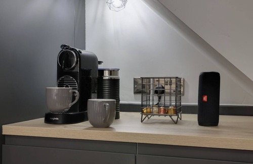 Snainton Cottage | Beam End Snainton - Modern 2-bedroom Stone Cottage. Pet Friendly.