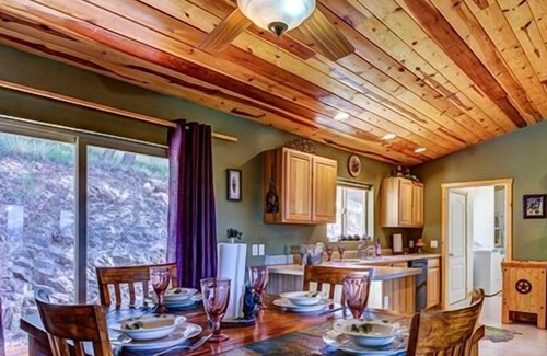 Ruidoso Cabin | Bear Crossing: 'Great Getaway location' With hot tub.