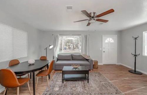 Sugarloaf House | Bear Forest Hideaway, 5 Bed's, Indoor Fireplace!