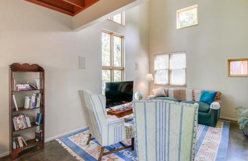 Bozeman House | Bear House - 3 Blocks to Downtown Main St Bozeman!