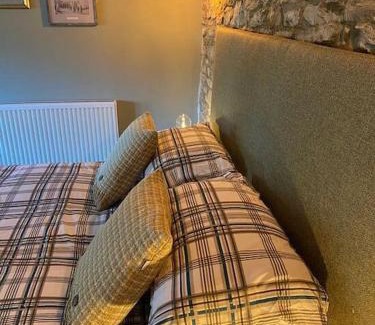 Stroud Bed & Breakfast | BEAR INN - BISLEY