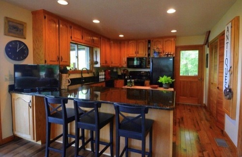 Santeetlah Ski Chalet | Bear's Mountaintop View /Lake Santeetlah /Smokey Mountains