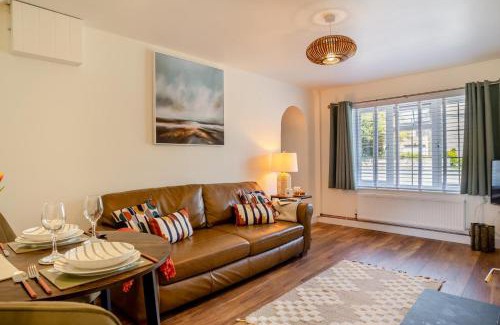 Summercourt House | Bear Star Cottage