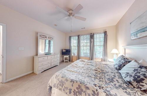 Ocean View Apartment | Bear Trap - 54 H October Glory