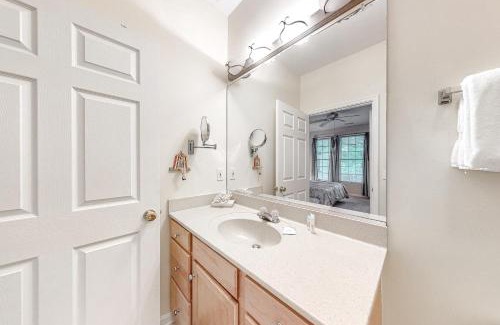 Ocean View Apartment | Bear Trap - 54 H October Glory
