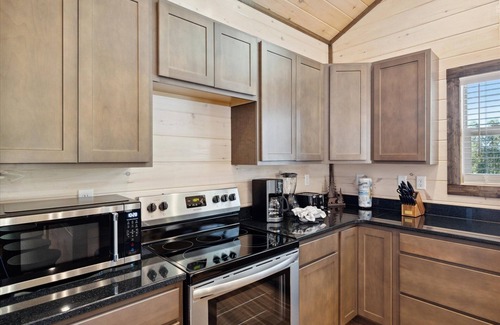 Sevierville Cabin | Bear View Estate 2 Bedroom Cabin by RedAwning