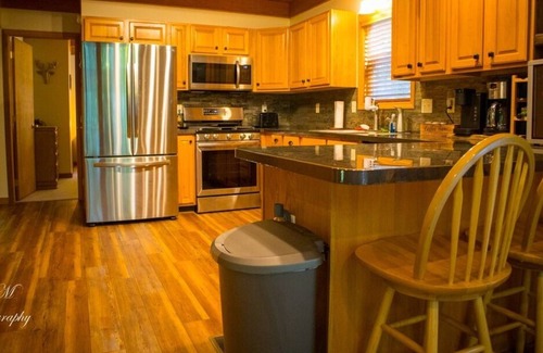 Accident Cabin | Bearfoot Hideaway