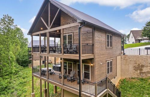 Sevierville House | Bearly Breezin
