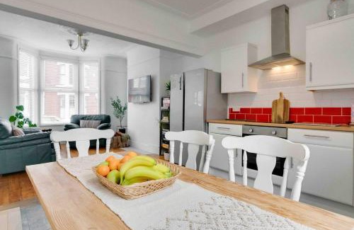 Liverpool House | Beatles Retreat Penny Lane W Patio Parking