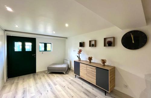 Pierre-Benite Apartment | Beau T3 à 15 min de Lyon