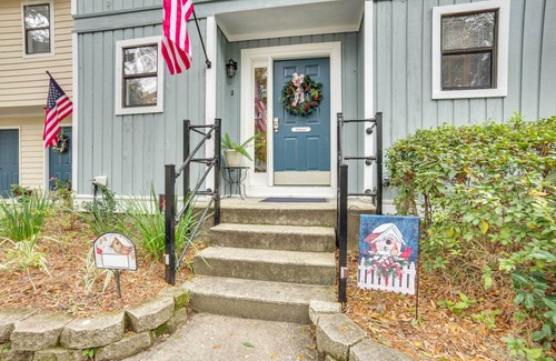 Beaufort Apartment | Beaufort Townhome w/Patio, 3 Mi to Downtown!