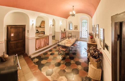 Passignano sul Trasimeno Villa | Beautiful villa for 12 people with A/C, WIFI, private pool, TV, terrace, panoramic view and par.