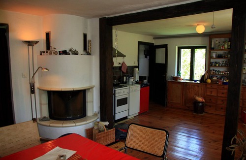 Lalendorf House | Beautiful house and garden with trampoline