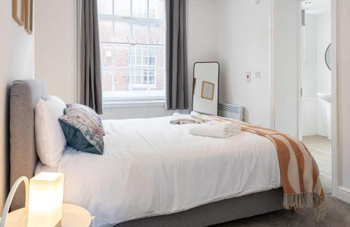 Bolton Apartment | Beautiful 1 bed 20mins to Central Manchester