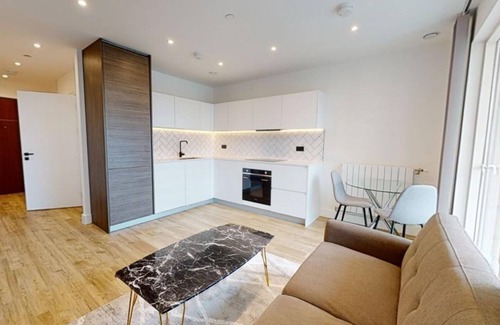 Eltham West Apartment | Beautiful 1-bed Apartment in London City