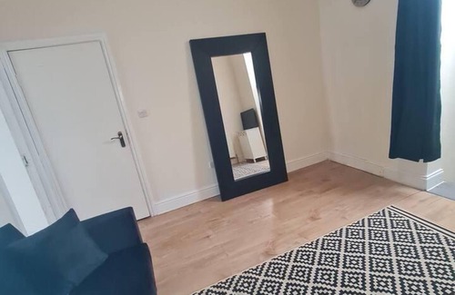 White Hart Lane Apartment | Beautiful 1-bed Apartment in North London
