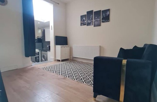 White Hart Lane Apartment | Beautiful 1-bed Apartment in North London