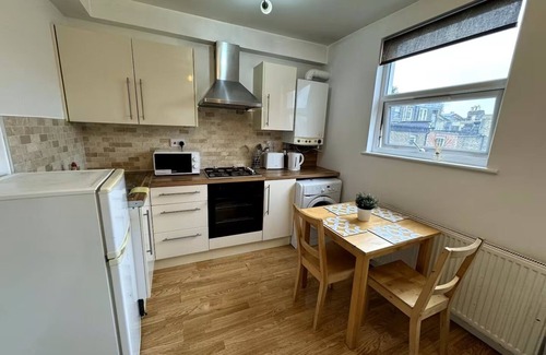 Munster Apartment | Beautiful 1 bed Flat in Fulham near Chelsea Stadium