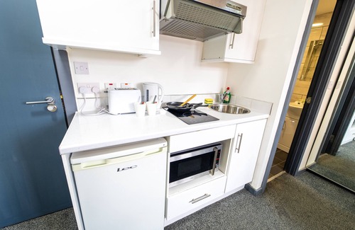Birmingham Apartment | Beautiful 1-bed Studio in Birmingham