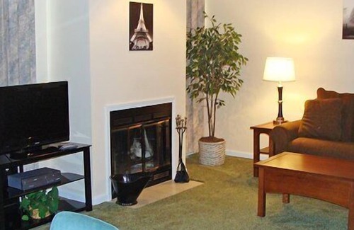 French Lick Apartment | Beautiful 1 bedroom unit at resort, sleeps 4